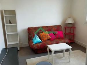 Location meublée appartement 1 pièce 30 m² à Billere (64140)  430 €