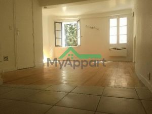 Location meublée appartement 1 pièce 24 m² à Lorgues (83510)  410 €