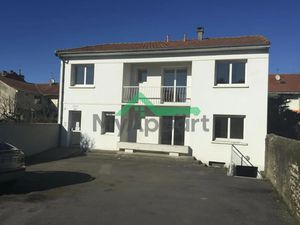 Location meublée appartement 3 pièces 46 m² à Tarbes (65000)  480 €