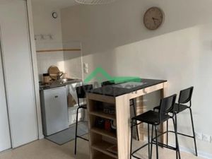 Location meublée appartement 3 pièces 30 m² à Arras (62000)  550 €