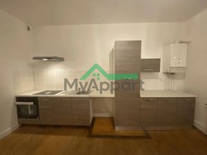 Location appartement 6 pièces 90 m² à Castelsagrat (82400)  550 €