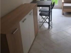 Location appartement 1 pièce 15 m² à Elancourt (78990)  510 €