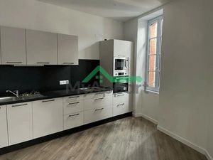 Location meublée appartement 2 pièces 42 m² à Albi (81000)  600 €
