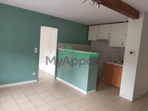 Location meublée appartement 2 pièces 44 m² à Albi (81000)  590 €