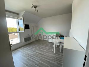 Location meublée appartement 1 pièce 24 m² à Osny (95520)  650 €