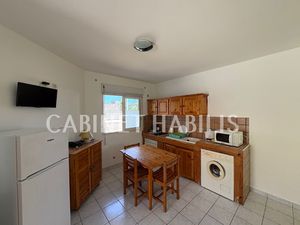 À LOUER - STUDIO MEUBLÉ D'ENVIRON 20.38 m2 - LE TAMPON - 650