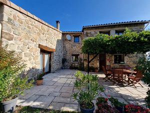 À vendre – Ensemble immobilier en pierre au cœur de la nature – Vernoux-en-Vivarais