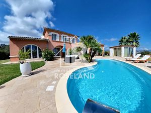 Villa 5 Pièces  Saint Laurent du Var