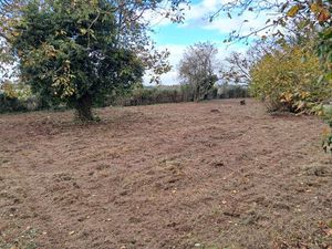 Terrain viabilisé de 1058 m2 Azay sur Cher