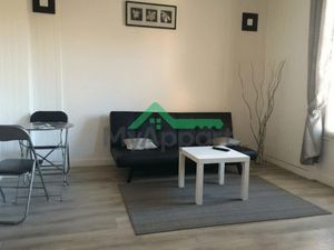 Location meublée appartement 2 pièces 47 m² à Corbeil-Essonnes (91100)  749 €