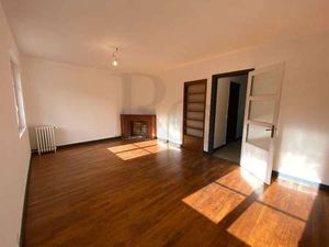 Location Appartement 5 pièces à Domfront (61700) : à louer 5 pièces / 122m² Domfront