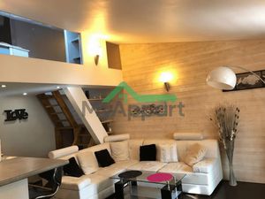 Location meublée appartement 4 pièces 84 m² à Cabasse (83340)  760 €