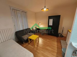 Location meublée appartement 18 m² à Maisons-Alfort (94700)  780 €