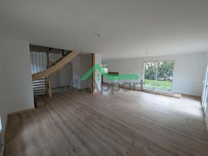 Location meublée appartement 124 m² à Acquigny (27400)  990 €