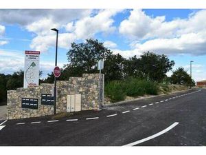 Terrain constructible viabilisé à vendre