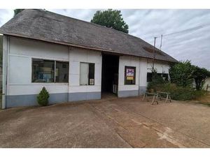 Local d'activités à vendre