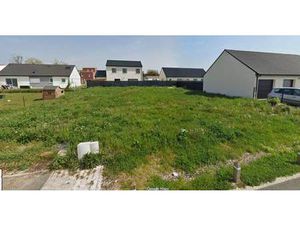 Terrain constructible viabilisé à vendre