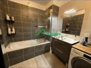 Location meublée appartement 2 pièces 48 m² à Amancy (74800)  1 350 €