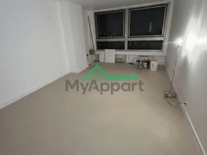 Location meublée appartement 4 pièces 68 m² à Puteaux (92800)  1 350 €