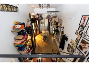 Location locaux professionnels 61 m² à Paris 6ème (75006)  3 126 €