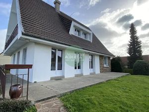 Location maison 6 pièces 125 m² à Goderville (76110)  1 260 €