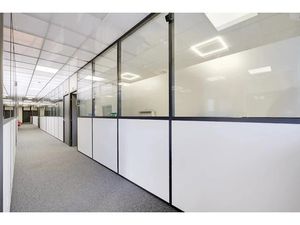 Location locaux professionnels 1 pièce 24 m² à Pantin (93500)  600 €