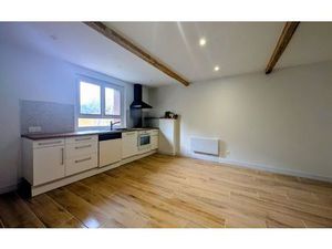 Location maison  m² T-4 à Mas-Grenier  830 €