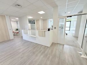 Location locaux professionnels 5 pièces 100 m² à Gennevilliers (92230)  2 900 €