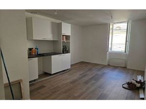 Location appartement  m² T-3 à Podensac  815 €