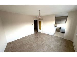 Location appartement  m² T-1 à Uckange  645 €