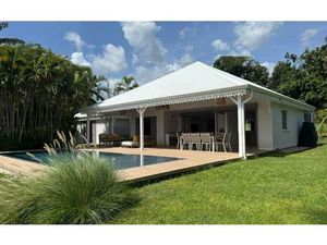 Maison Baie-Mahault 125 m² T-5 à vendre  1 150 000 €