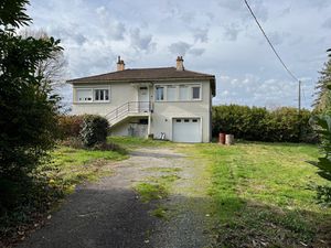Coussac Bonneval-Chateau Chervix maison en location de 4 piè