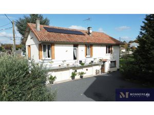 MAISON INDIVIDUELLE AVEC JARDIN ET DEPENDANCES