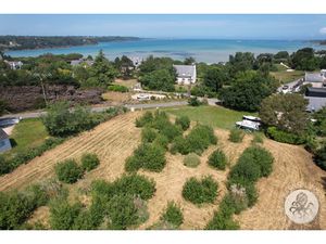 TERRAIN VIABILISÉ D'EXCEPTION VUE MER LOT 1