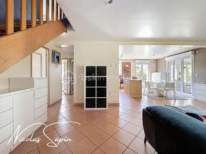 Maison de 139 m² à Sechilienne