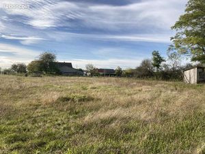 Terrain 987 m² Avermes