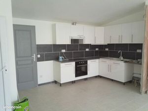 T4 lumineux climatisé + terrasse + 2 parkings