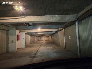 Garage centre-ville La Londe