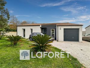 Maison récente T4 de plain-pied à vendre entre GEMOZAC (17260)  COZES (17120) et MEURSAC (