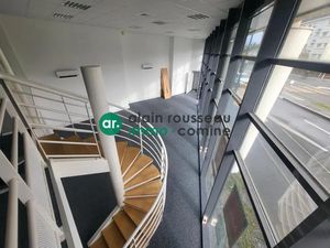 A VENDRE LOCAL COMMERCIAL 220M2 EXCLLENTE VISIBILITE