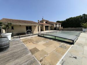 Maison traditionnelle de 188 m² à Ribaute-Les-Tavernes