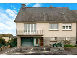 Maison à vendre à Chavagne - 5 pièces  4 chambres très bon état