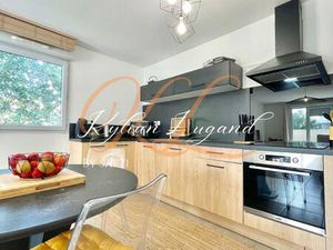 APPARTEMENT T3 AVEC TERRASSE ET PARKING