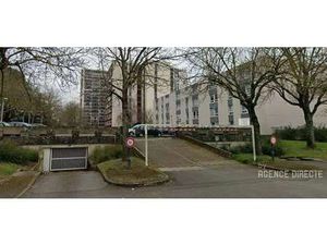 Vente Garage et parking Piscine à Rennes Brequigny (35000) : à vendre Piscine / Rennes Bre