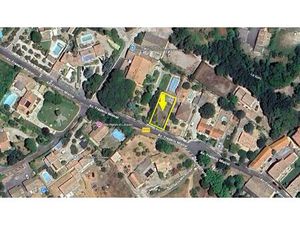 À Vendre Terrain constructible à Fontès (Hérault)