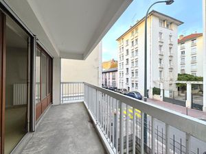 APPARTEMENT 2 PIECES 48M2 AVEC BALCON DE 8M2