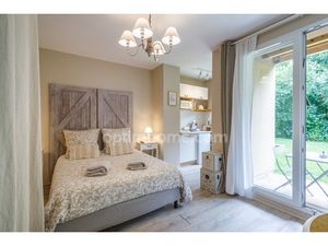 Proximité immédiate de Honfleur - Charmant T1 Bis– 22.15 m2 - Plain pied - Terrasse - Park