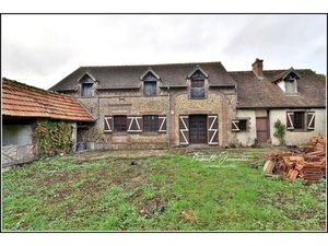 Fermette à rénover pleine de charme et d'histoire