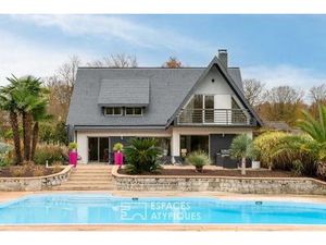 Elégante maison contemporaine avec piscine et parc arboré