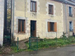 Vente maison 4 pièces 87 m² à Saint-Priest-la-Marche (18370)  45 000 €